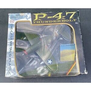 Motor Max 76316 1:48 P-47 Thunderbolt Die Cast Model & Stand NIB